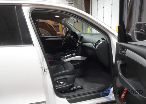 2016 Audi Q5 2.0T Premium z USA, uszkodzony, nr VIN WA1C2AFP9GA048077